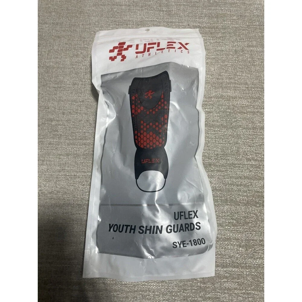 Kids Soccer Shin Guards Size Small-Medium Black Football